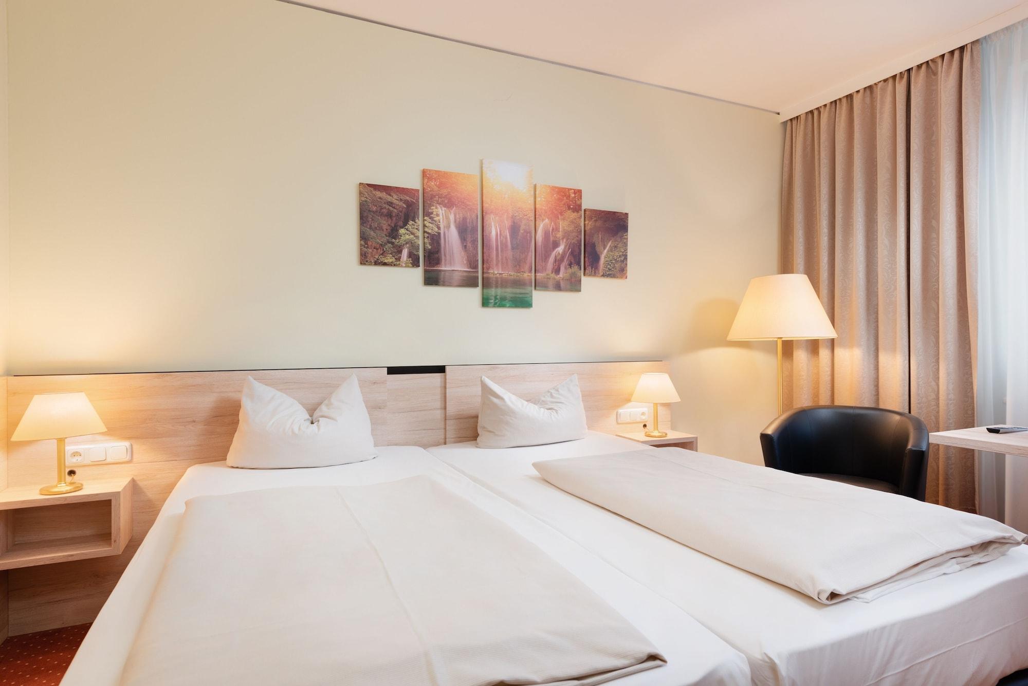 Novina Hotel Suedwestpark Nuremberg Luaran gambar