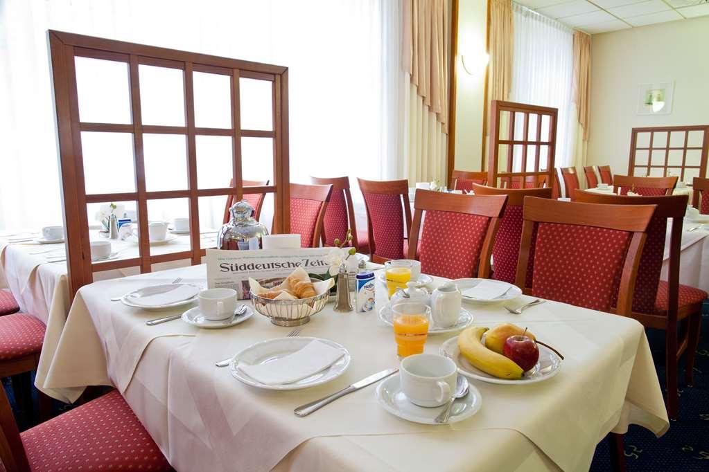 Novina Hotel Suedwestpark Nuremberg Restoran gambar
